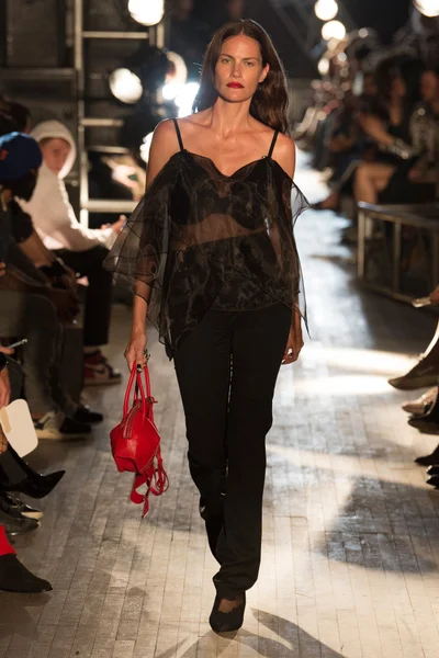 Look 46